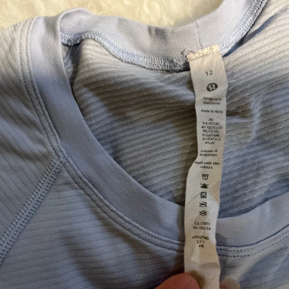 EUC Lululemon Swiftly Tech Short-Sleeve Shirt 2.0 *Lilac Size 12 - Picture 6 of 9